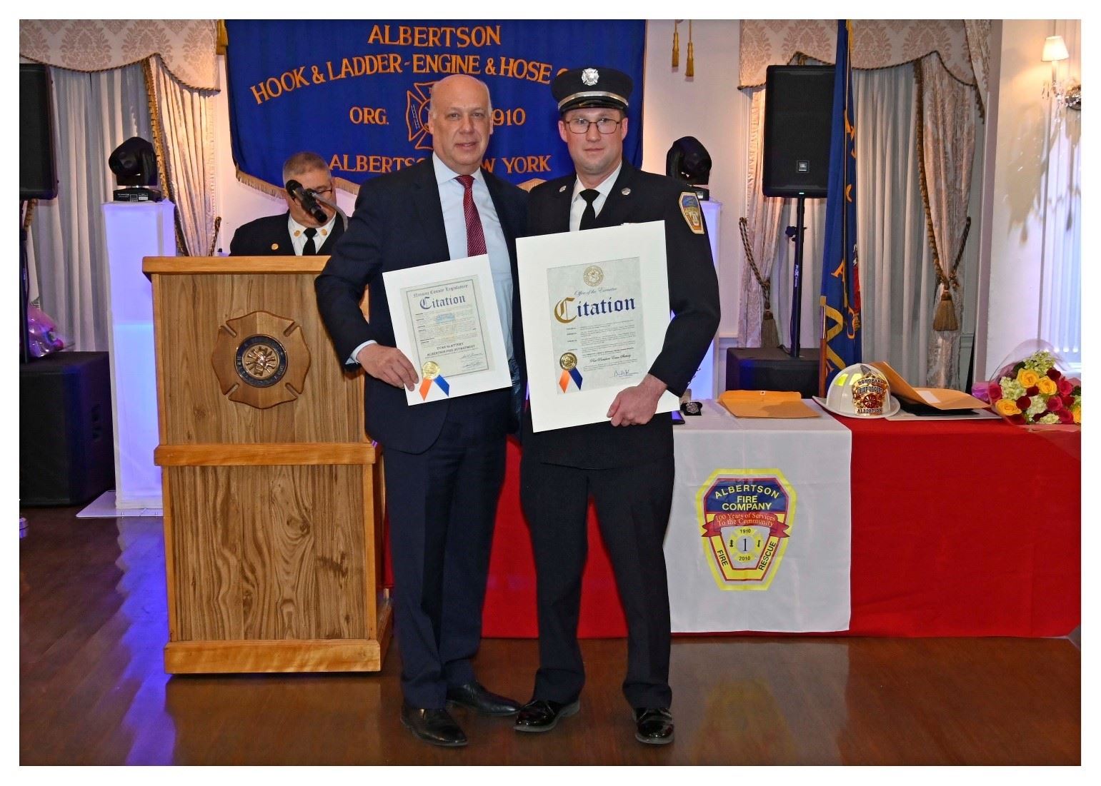 STRAUSS HONORS ALBERTSON FIRE COMPANY OFFICERS AT INSTALLATION DINNER